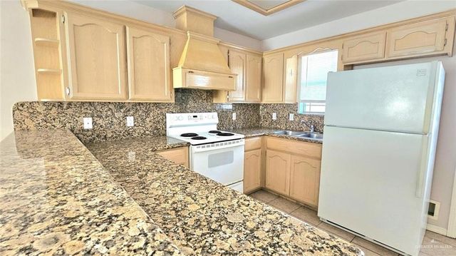 621 Pebble Creek 2, Edinburg, TX 78541