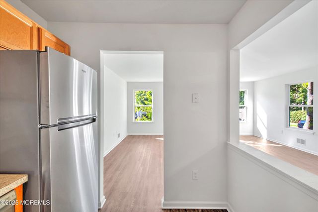 27 Esplanade Way, Bayville, NJ 08721