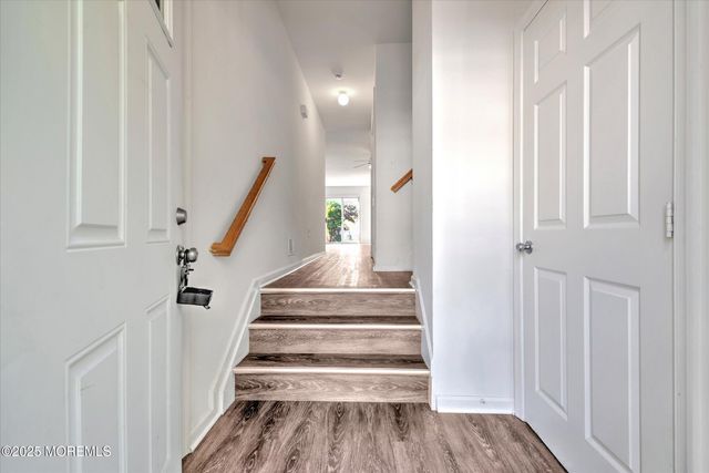 27 Esplanade Way, Bayville, NJ 08721