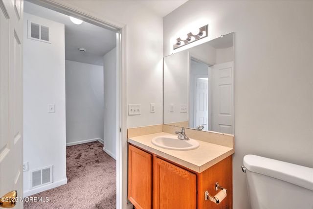 27 Esplanade Way, Bayville, NJ 08721