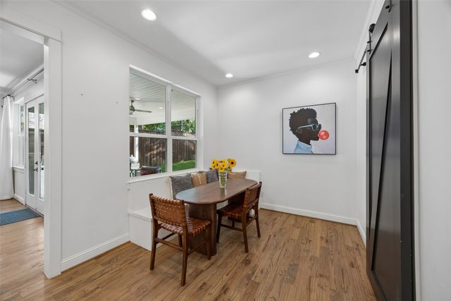 7318 Casa Loma Avenue, Dallas, TX 75214