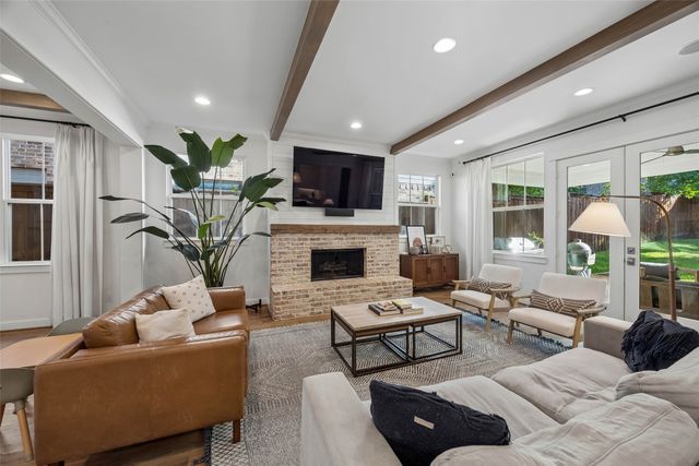 7318 Casa Loma Avenue, Dallas, TX 75214