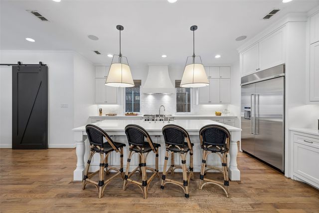 7318 Casa Loma Avenue, Dallas, TX 75214
