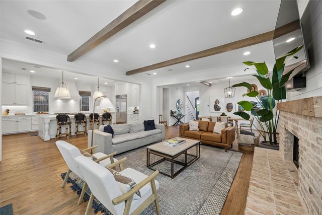 7318 Casa Loma Avenue, Dallas, TX 75214