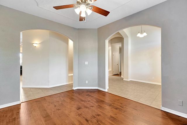 16900 Monreal Road, Madera, CA 93636