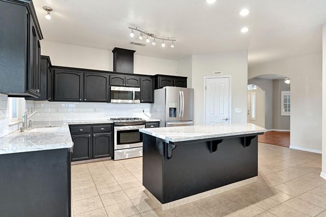 16900 Monreal Road, Madera, CA 93636