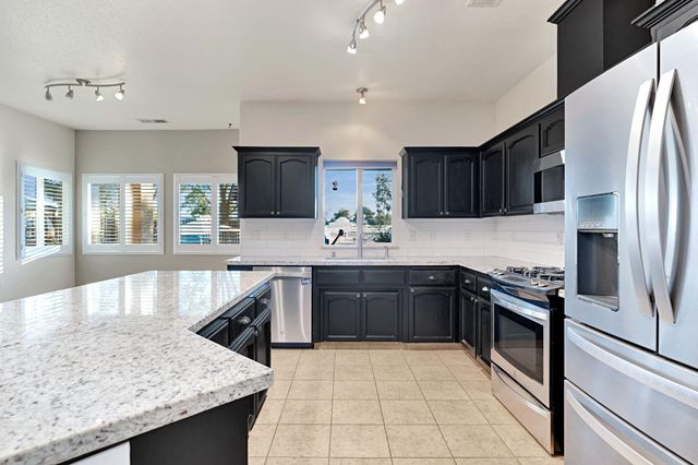 16900 Monreal Road, Madera, CA 93636