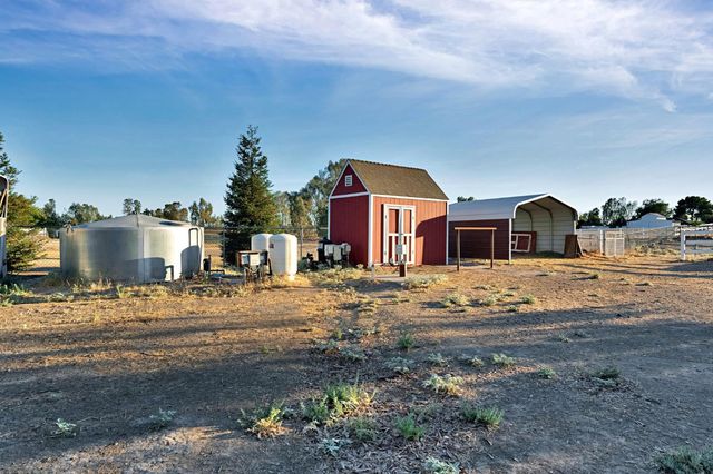 16900 Monreal Road, Madera, CA 93636