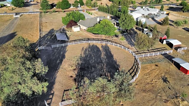 16900 Monreal Road, Madera, CA 93636