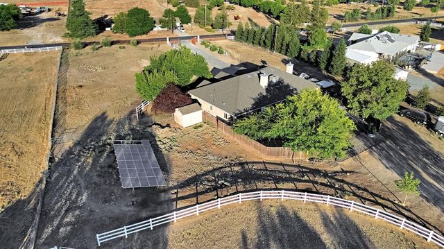 16900 Monreal Road, Madera, CA 93636