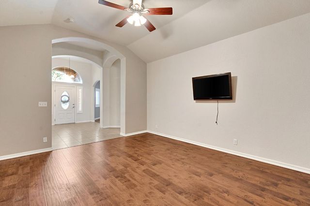 16900 Monreal Road, Madera, CA 93636