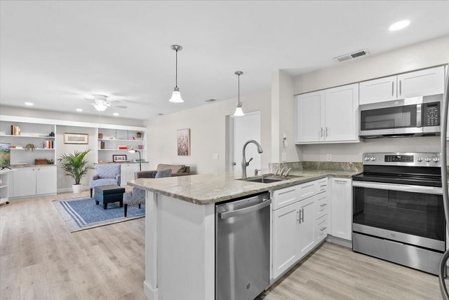 6304 SUN EAGLE LANE 19B, Bradenton, FL 34210