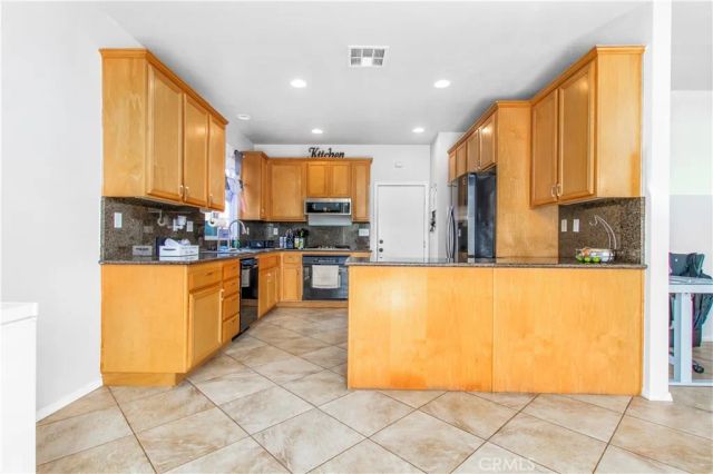 31652 Umbria Lane, Winchester, CA 92596