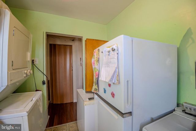 323 W 7TH ST, Chester, PA 19013