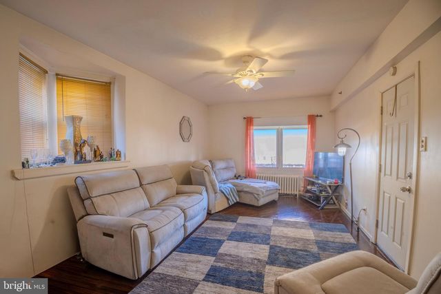 323 W 7TH ST, Chester, PA 19013