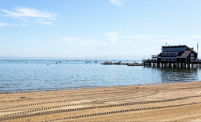 47 Appleton St. 6, Quincy, MA 02171