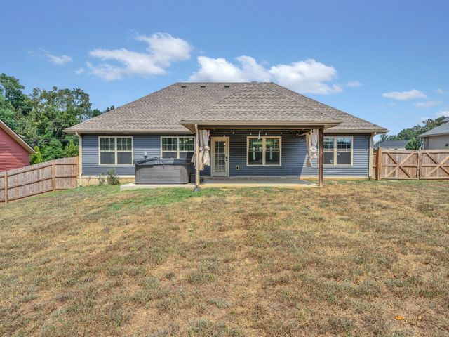 1122 Garrettsburg Rd, Clarksville, TN 37042