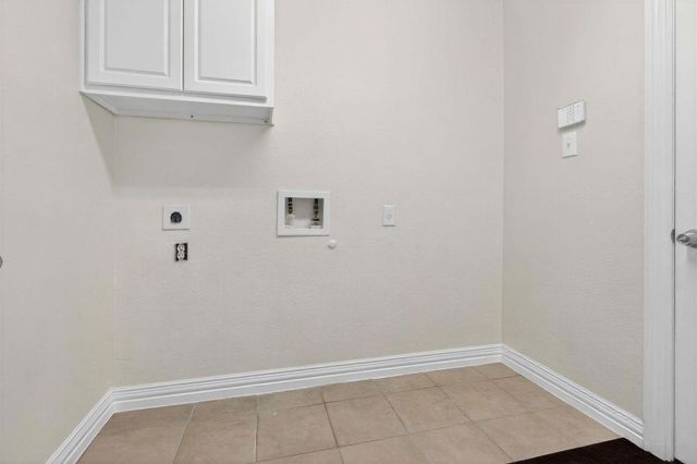 4438 W Maple Drive, Friendswood, TX 77546