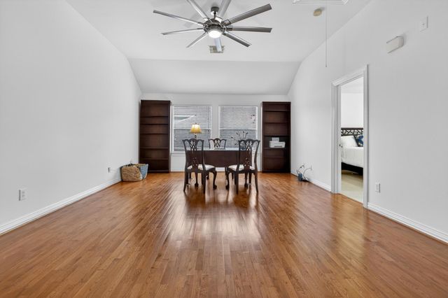 4438 W Maple Drive, Friendswood, TX 77546