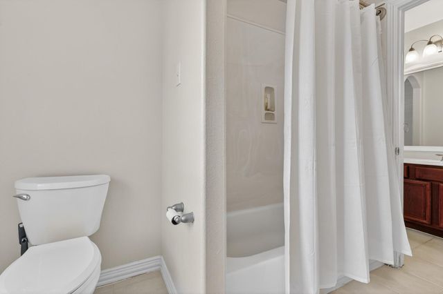 4438 W Maple Drive, Friendswood, TX 77546