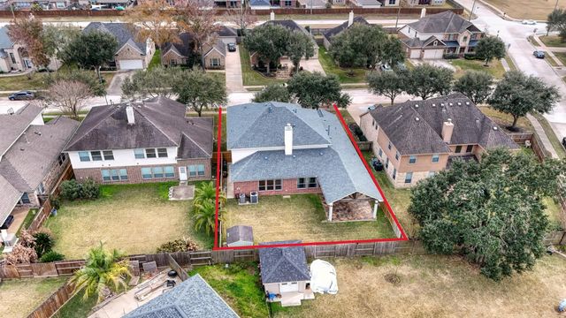 4438 W Maple Drive, Friendswood, TX 77546