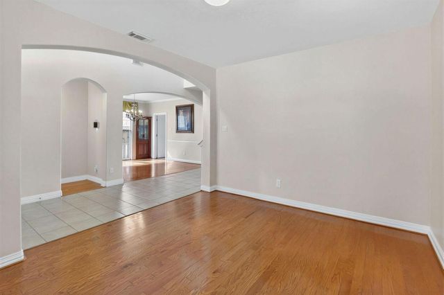 4438 W Maple Drive, Friendswood, TX 77546