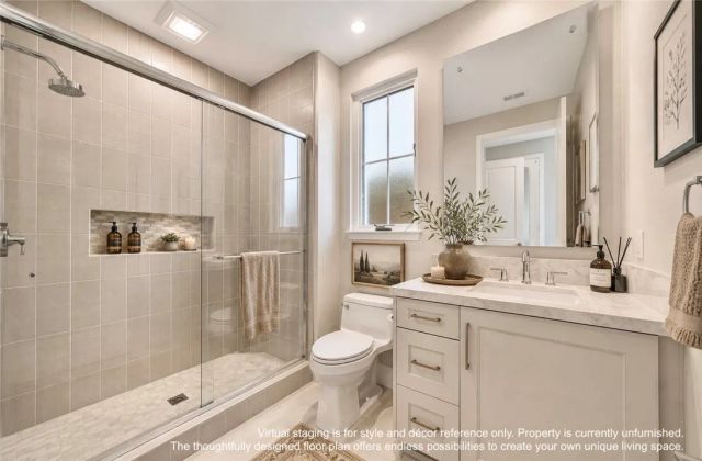 128 Roscomare, Irvine, CA 92602