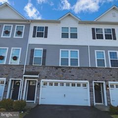 64 SISTERS FARMSTEAD RD, Mount Laurel, NJ 08054