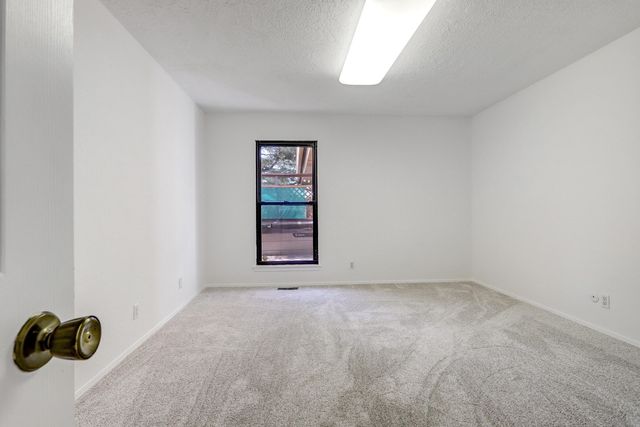 1600 La Cabra Drive SE, Albuquerque, NM 87123