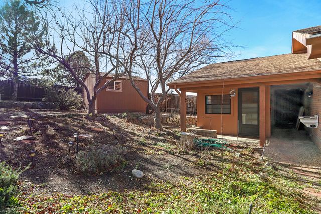 1600 La Cabra Drive SE, Albuquerque, NM 87123