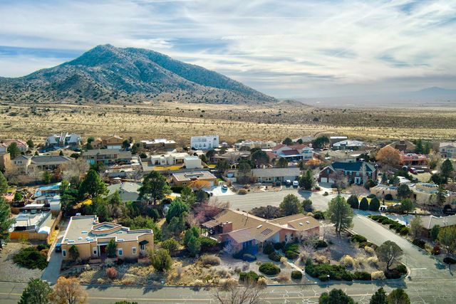 1600 La Cabra Drive SE, Albuquerque, NM 87123