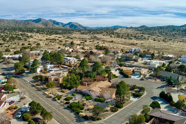1600 La Cabra Drive SE, Albuquerque, NM 87123