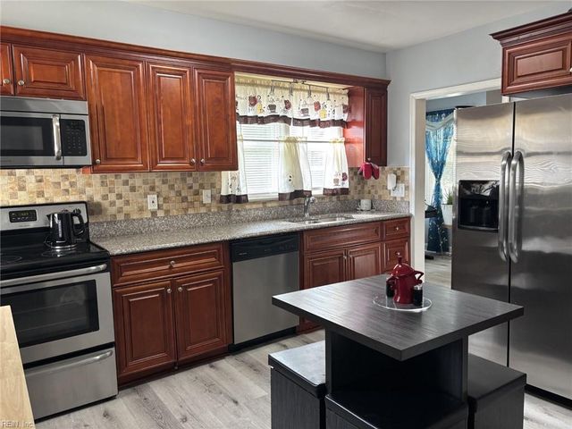 313 Constitution AVE, Portsmouth, VA 23704