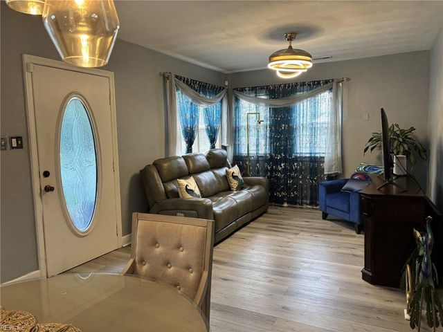 313 Constitution AVE, Portsmouth, VA 23704