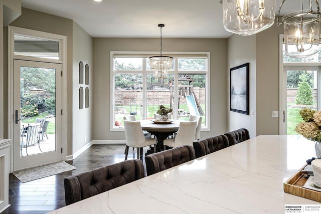 805 N 132 Avenue, Omaha, NE 68154