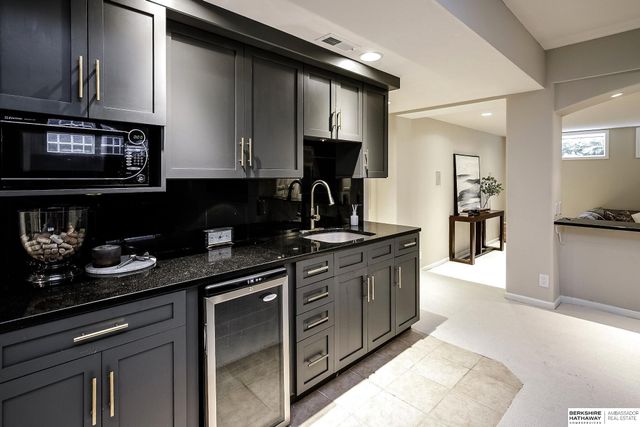 805 N 132 Avenue, Omaha, NE 68154