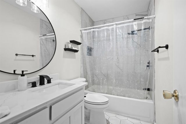 6205 Sunnybrook Drive, Watauga, TX 76148