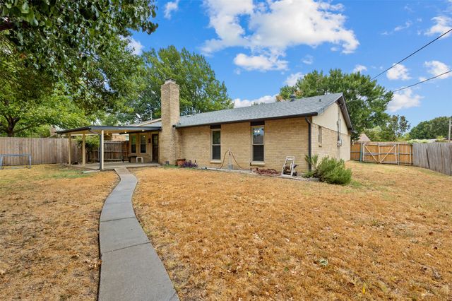 6205 Sunnybrook Drive, Watauga, TX 76148