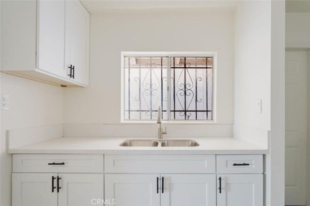 5253 Fountain Avenue, Los Angeles, CA 90029