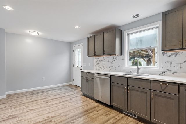 4 Moran Court 4, Lawrence, MA 01841