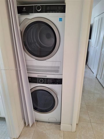 1025 SE 3rd Ave 401, Dania Beach, FL 33004