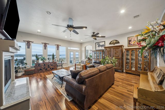 420 Eagles Nest Drive, Disney, OK 74340