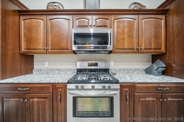 420 Eagles Nest Drive, Disney, OK 74340