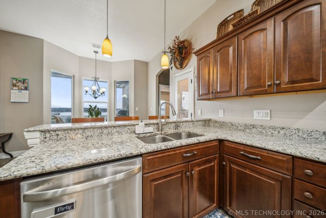 420 Eagles Nest Drive, Disney, OK 74340