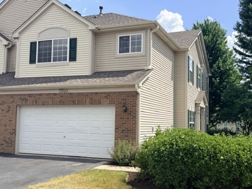 3740 Pope Court 740-4, Plano, IL 60545