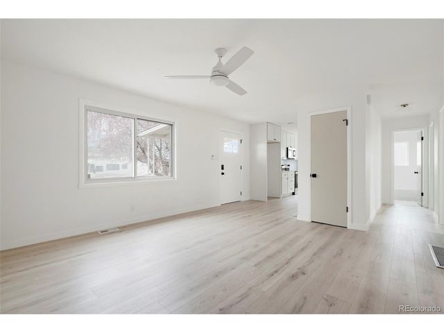 7940 Hollywood St, Commerce City, CO 80022