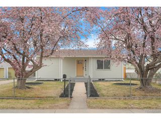 7940 Hollywood St, Commerce City, CO 80022
