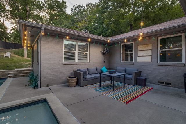 336 N Manus Drive, Dallas, TX 75224
