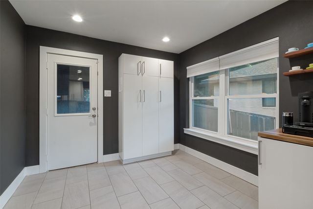 336 N Manus Drive, Dallas, TX 75224