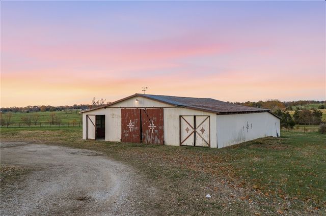 20570 Highway 62, Garfield, AR 72732